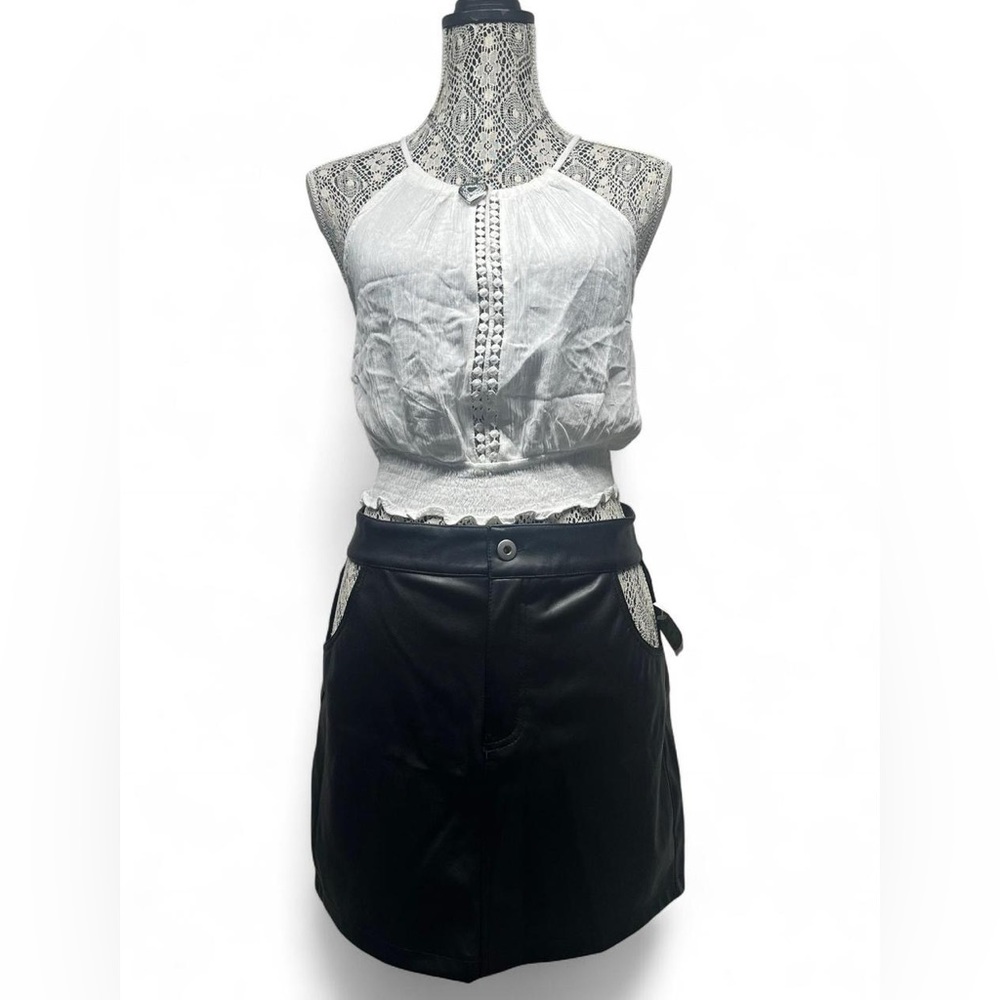 Chic Black Leather Mini Skirt